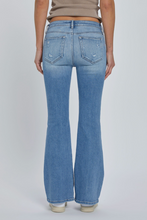 Load image into Gallery viewer, Front Pocket Low Rise Flare Jean