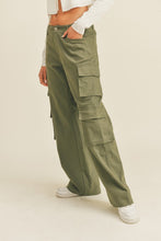 Load image into Gallery viewer, Army Green Cargo Pant